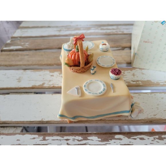 Cherished teddies we bear thanks table Priscilla H - Picture 6 of 8